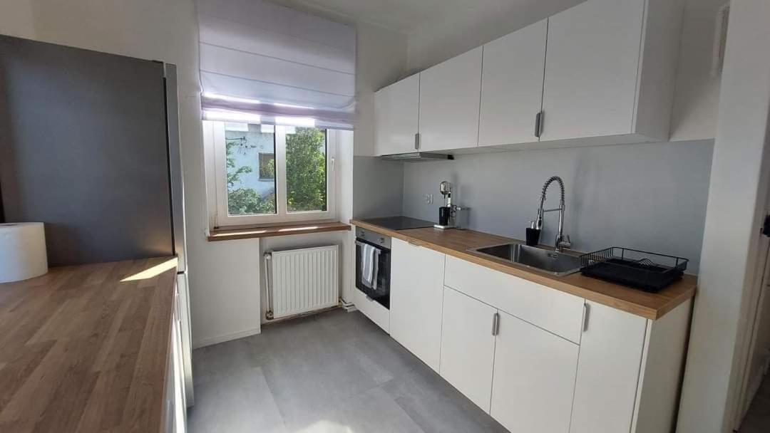 Przestronne Pokoje W Domu Prywatnym Ze Wspolna Lazienka Prywatnosc I Komfort Wrocław Extérieur photo